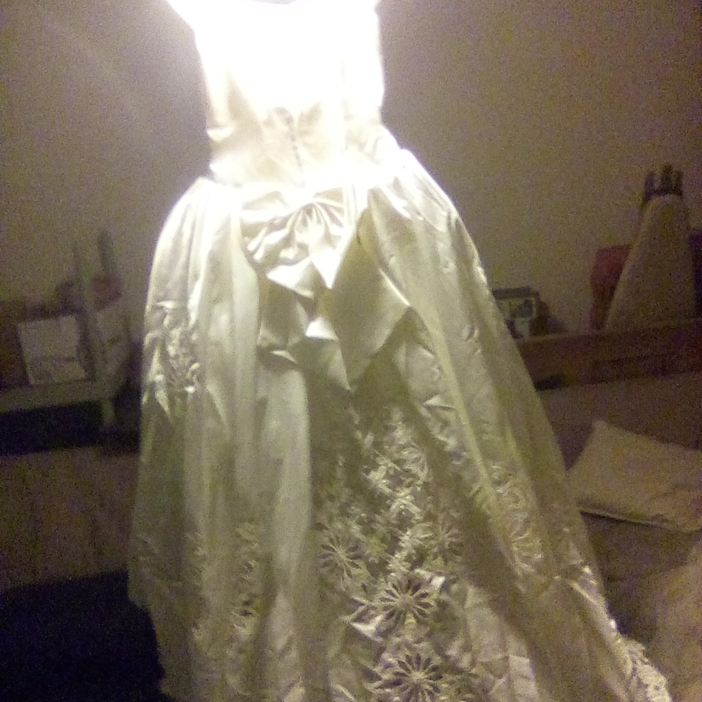 Wedding dress
